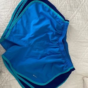 Nike Tempo Shorts size Large